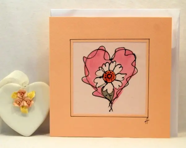 "Сърцевиден венец с Маргаритка"