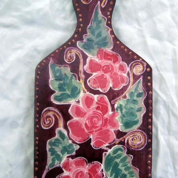 "Рози"ръчно рисувана в/у кухненска дъска.